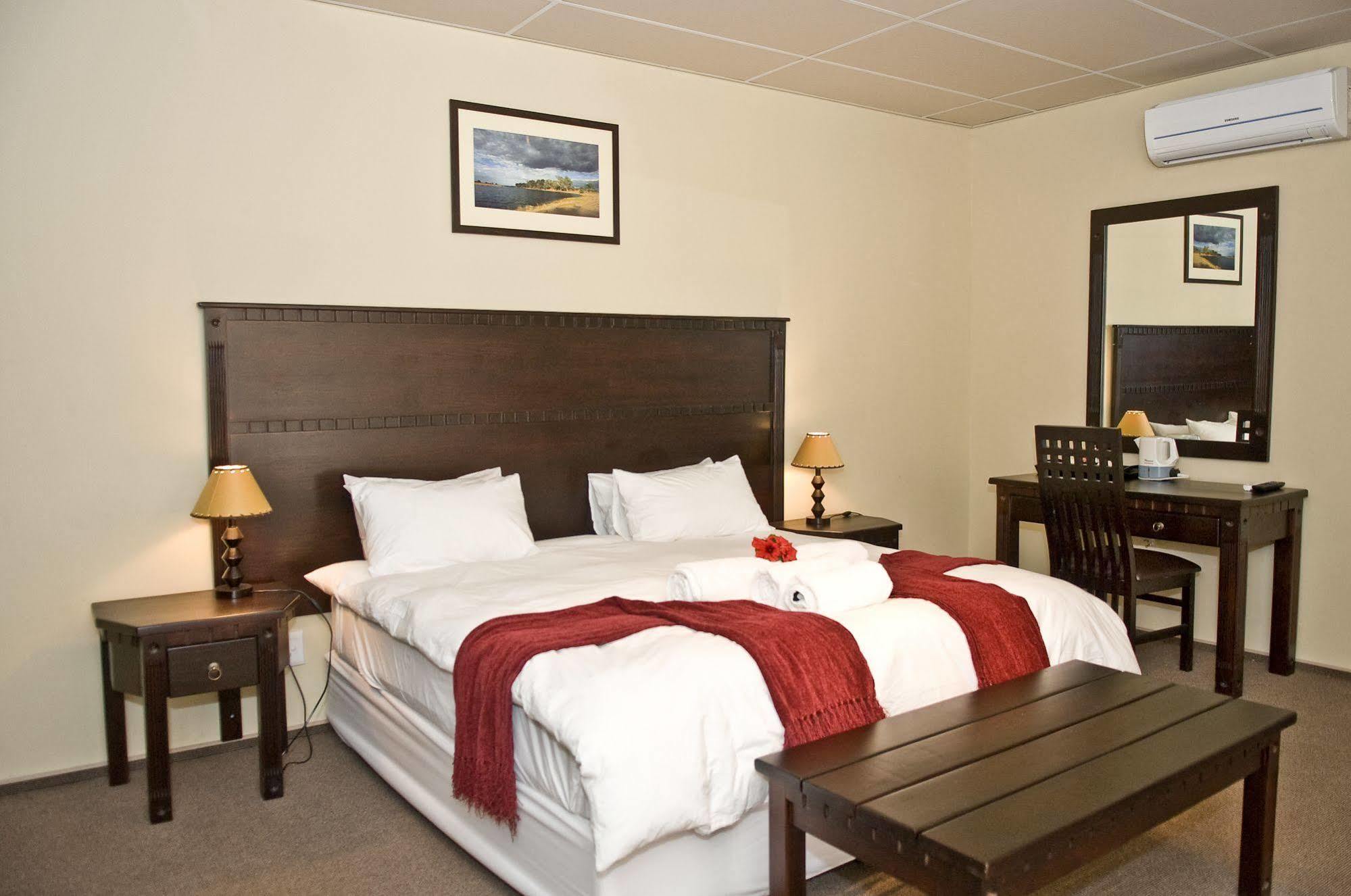 Protea Hotel By Marriott Zambezi River Lodge Katima Mulilo Luaran gambar
