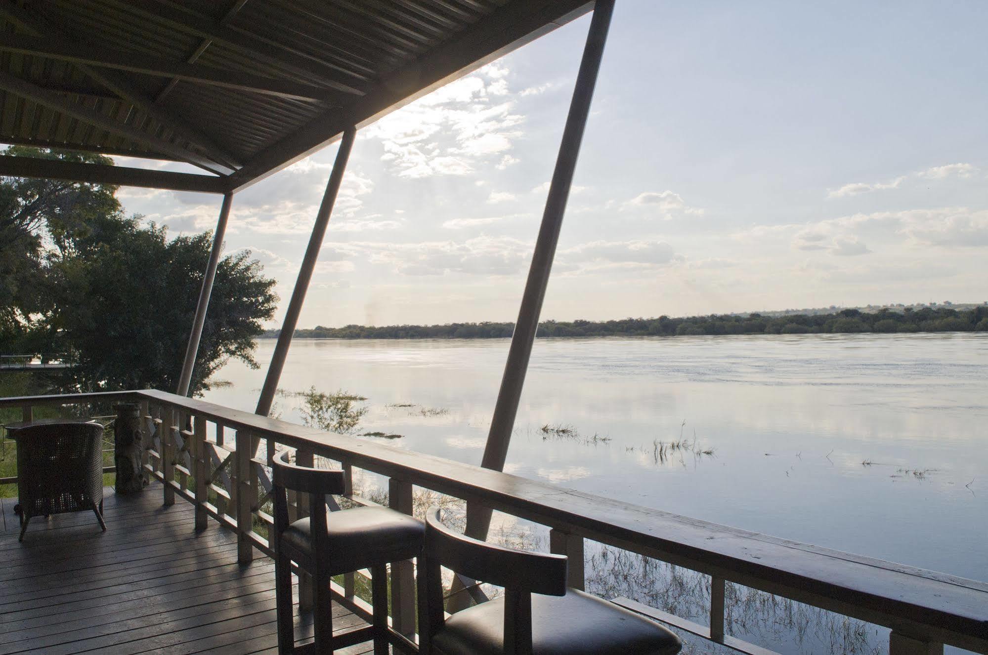 Protea Hotel By Marriott Zambezi River Lodge Katima Mulilo Luaran gambar